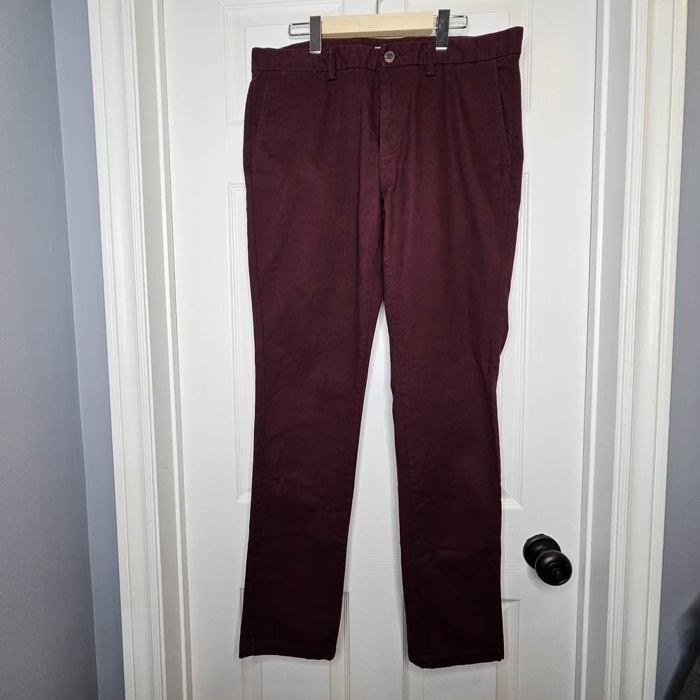 Old Navy Men's Tall Burgundy Chinos Pants Long Inseam Size 34 Waist